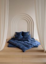 BLUE BRILLIANT GRASS