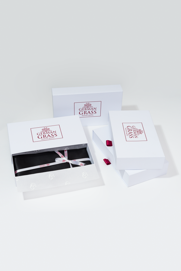 navolochka diamond black grass 1